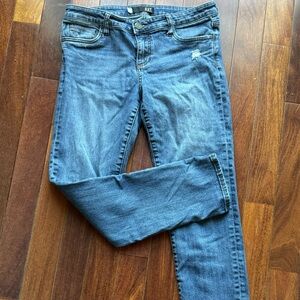 Kut from the Kloth Catherine Mid Rise Boyfriend Size 8
Great condition!